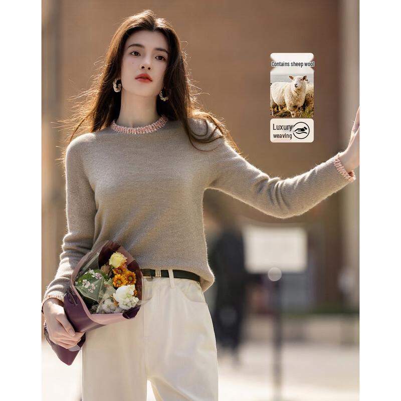 

Demana Women s Color-Block Lamb Wool Blend Round Neck Knit Sweater L