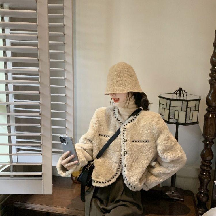 Autumn and winter new imitation rabbit fur small fragrant women's coat temperament Maillard warm plush top