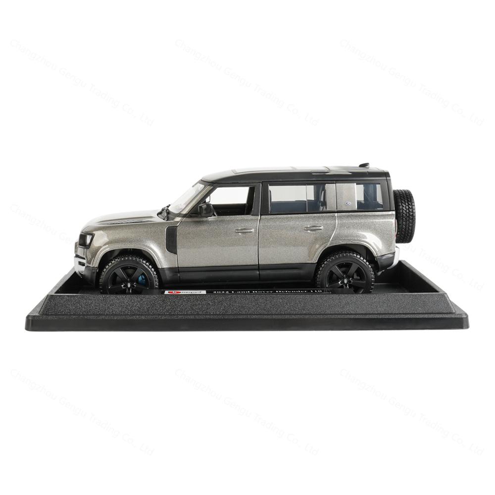 Bburago 1:24 2022 Land Rover Defender 110 Die Dasting Alloy Car Model Art Deco Collection Toy Gift Factory Authorization