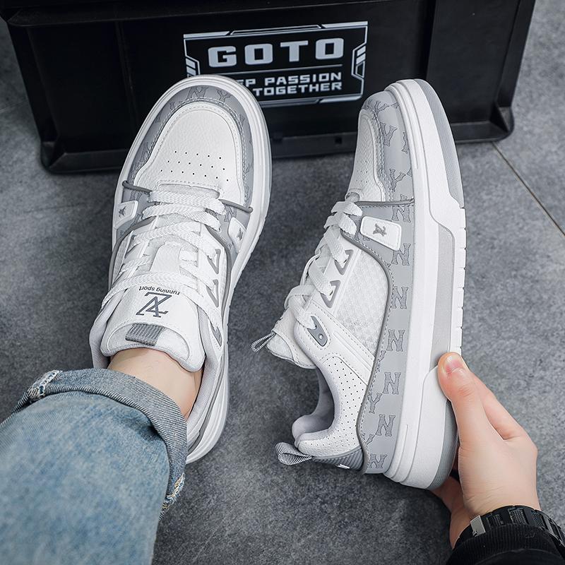 Moda pentru bărbați Pantofi de skateboard ocazional de jos pentru băieți Pantofi comozi Studenți de sex masculin Trend Talpă moale Clasic Respirabil Sală de sport Anti-alunecare