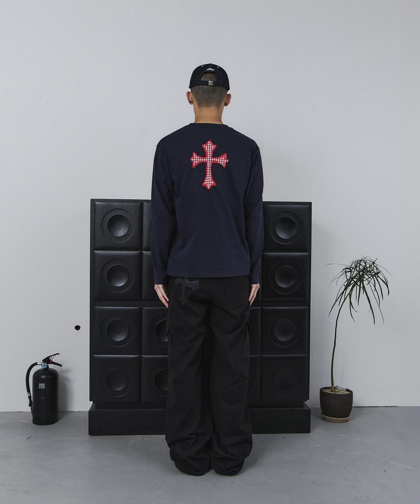 Tansanmageunesyum Cross Applique Long Sleeve (Navy)