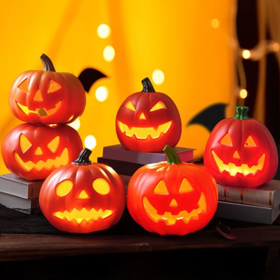 LED Pumpkin Lantern Battery-Powered Warm Light Halloween Lantern Energy-saving Indoor Outdoor Pumpkin Decor