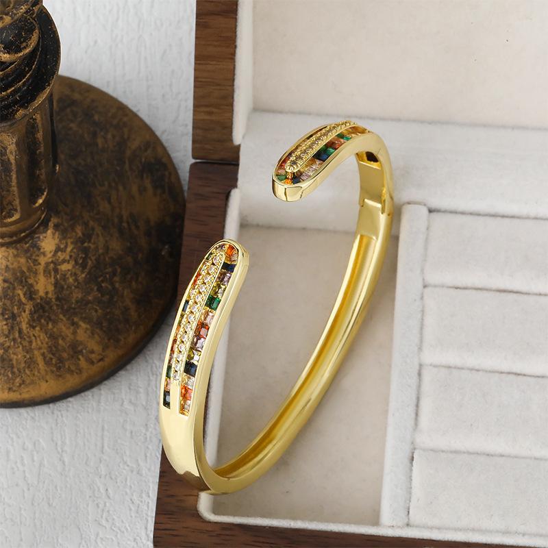 New High-end Retro Open Simple Bracelet with Colored Manuscript Stone Bracelet One Size(18CM~21CM)
