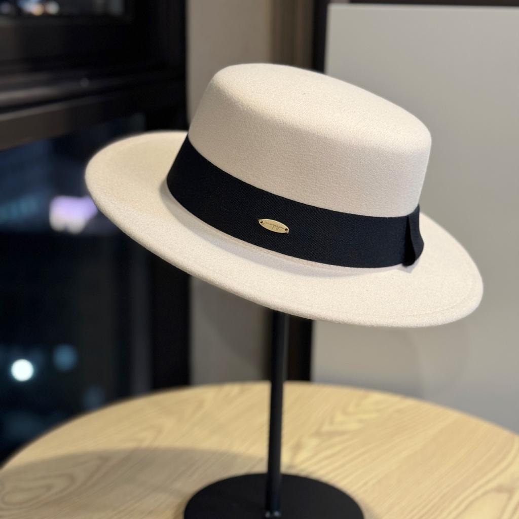 New French Retro Flat Top Woolen Hat for Women Autumn and Winter British All Match Fashion Wide Brimmed Hat Simple