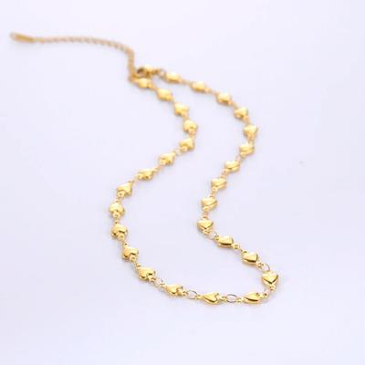 Collier ras du cou en acier inoxydable avec pendentif cœur pour femme et fille, couleur argent, tendance, idéal pour une fête