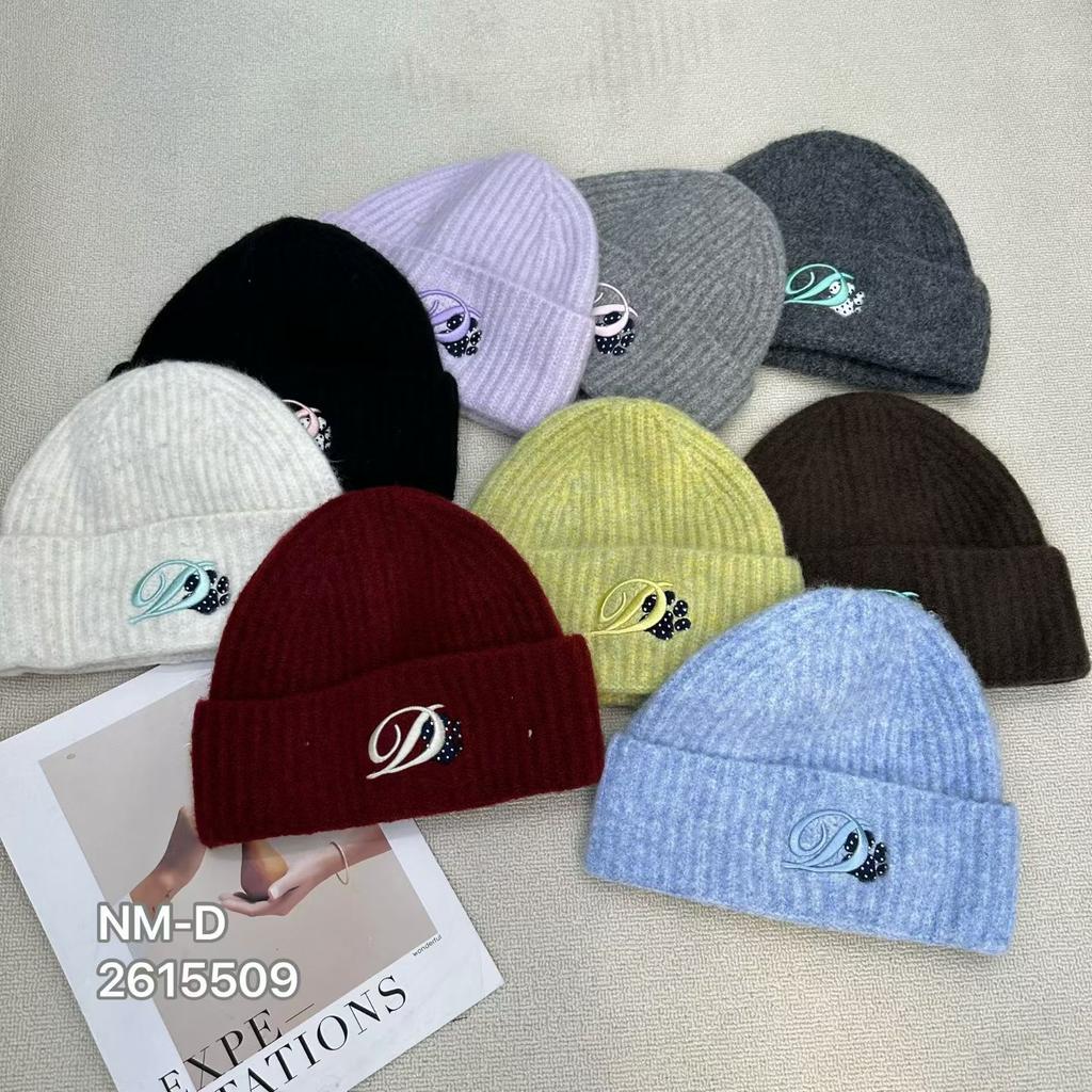 New big head circumference letter embroidered wool hat women's autumn and winter warm and cold-proof knitted hat showing the face small pullover hat