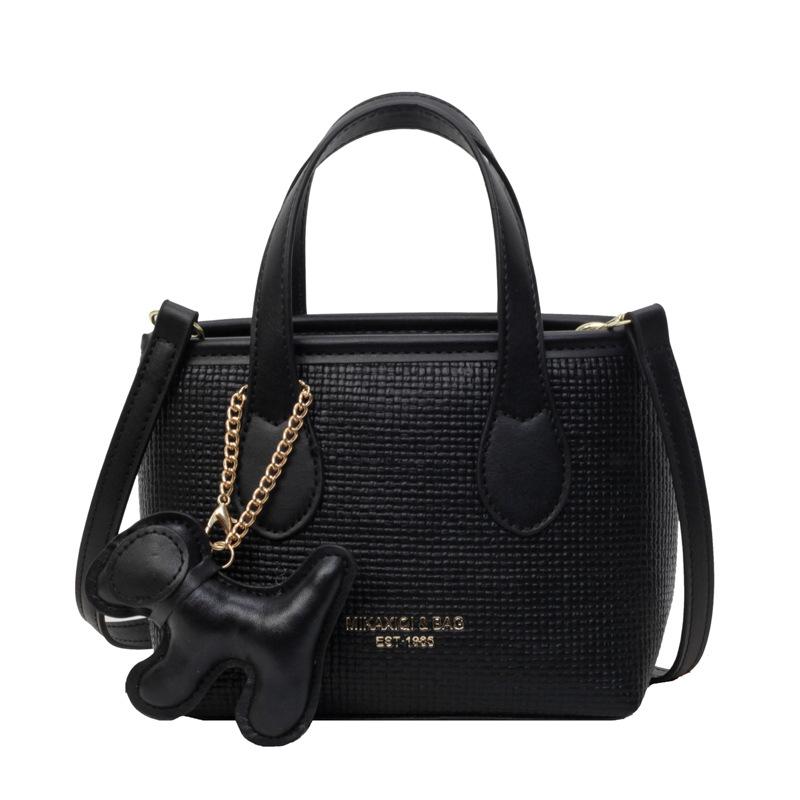 

Fashion Women s Bags New Messenger Bags Casual Versatile Shoulder Handbags no pendant чёрный