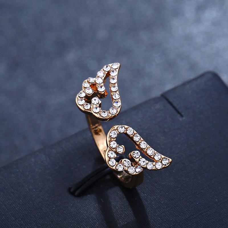 Stylish Korean Open Ring with Zirconium Diamond, Pearl, and Four-Leaf Clover Design