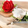 Best Man Brooch Pastoral Style Natural Romantic Realistic Rose Decorative Faux Pearl Wedding Party Groomsman Coat Pin Wedding Prop