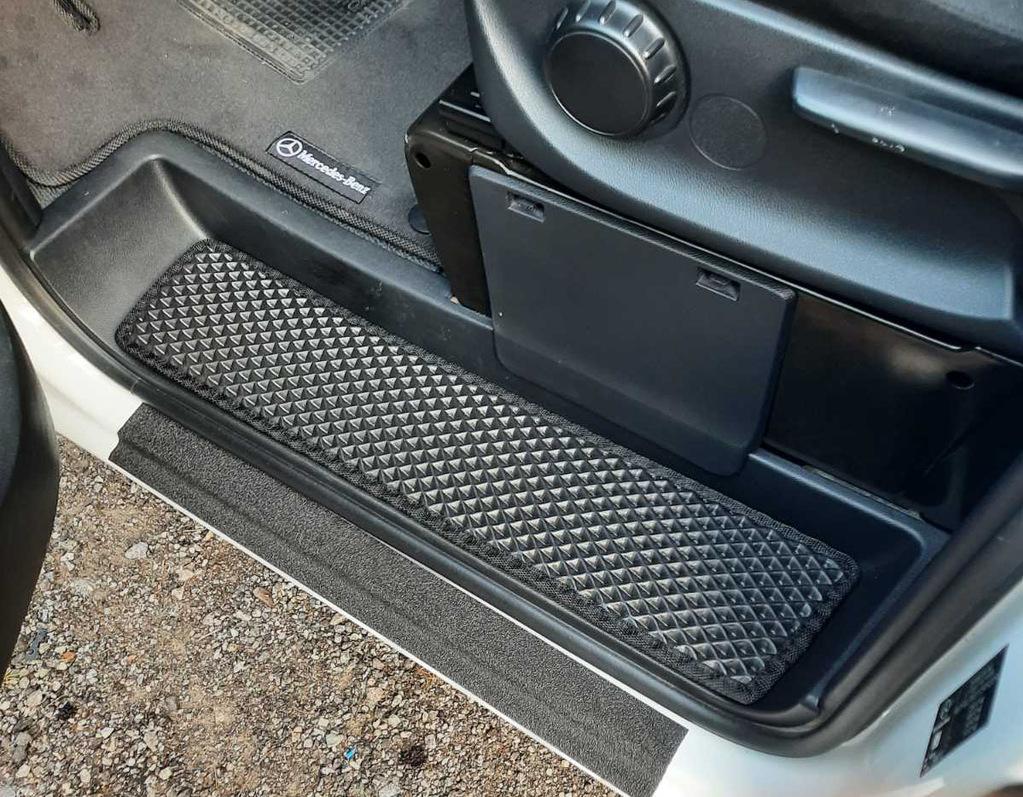 

Килимки на пороги (3 шт, EVA, чорні) для Mercedes Vito/V-class W447 2014- мм
