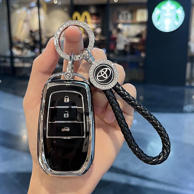 TPU Car Key Case Fob Cover for Toyota CHR Hilux Fortuner Land Cruiser 200 Camry Corolla Crown RAV4 Highland Keychain Accessories