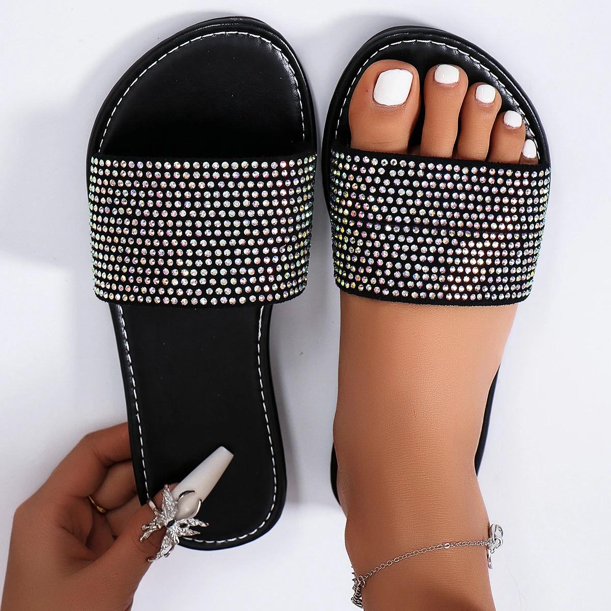 

Мода 2025 Женские шлепанцы Летние женские сандалии Кристальные блестящие плоские мягкие Блестящие женские Конфетные шлепки Домашние женские шлепанцы Пляжная обувь 43 чёрный
