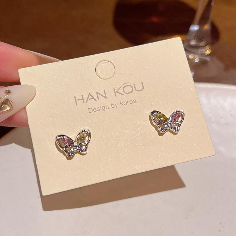 Super Fairy Crystal Butterfly Earrings Women's Niche High-end Sense Versatile Temperament Pearl Stud Earrings