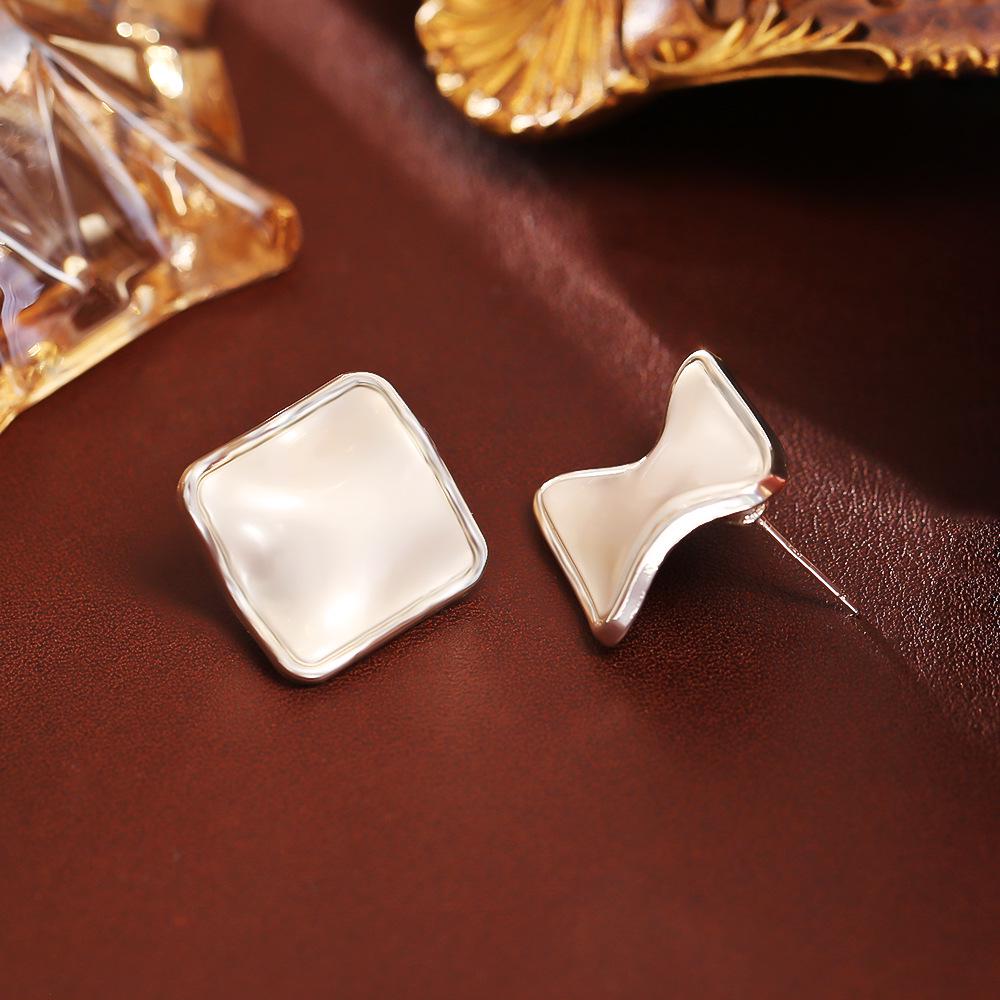 Stylish Irregular Silver Needle Stud Earrings - High-End INS Cold Style Jewelry for Women