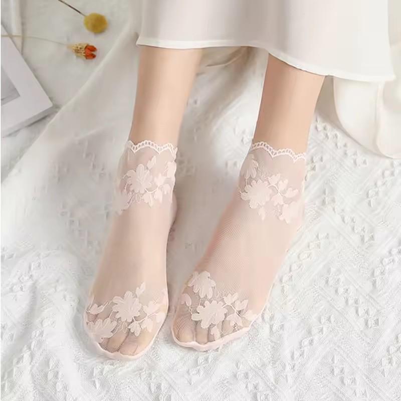 Women's Lace Transparent Lolita Socks Invisible Summer Thin Non-Slip Short Ankle Black Low Cut Boat Socks for Casual Wear