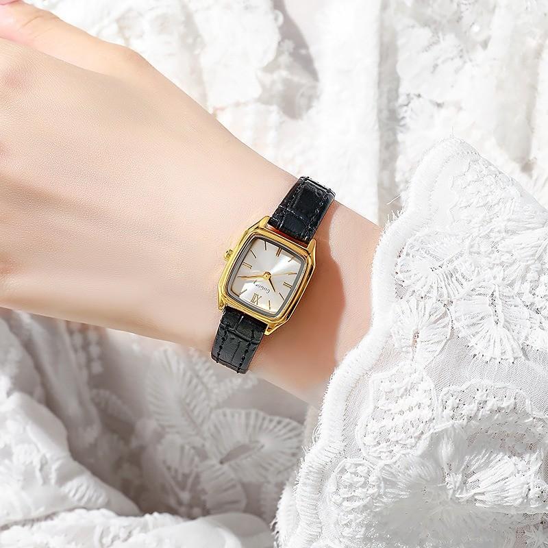 Ladies Watch Versatile Fashion Square Plate Niche Student Ladies Watch