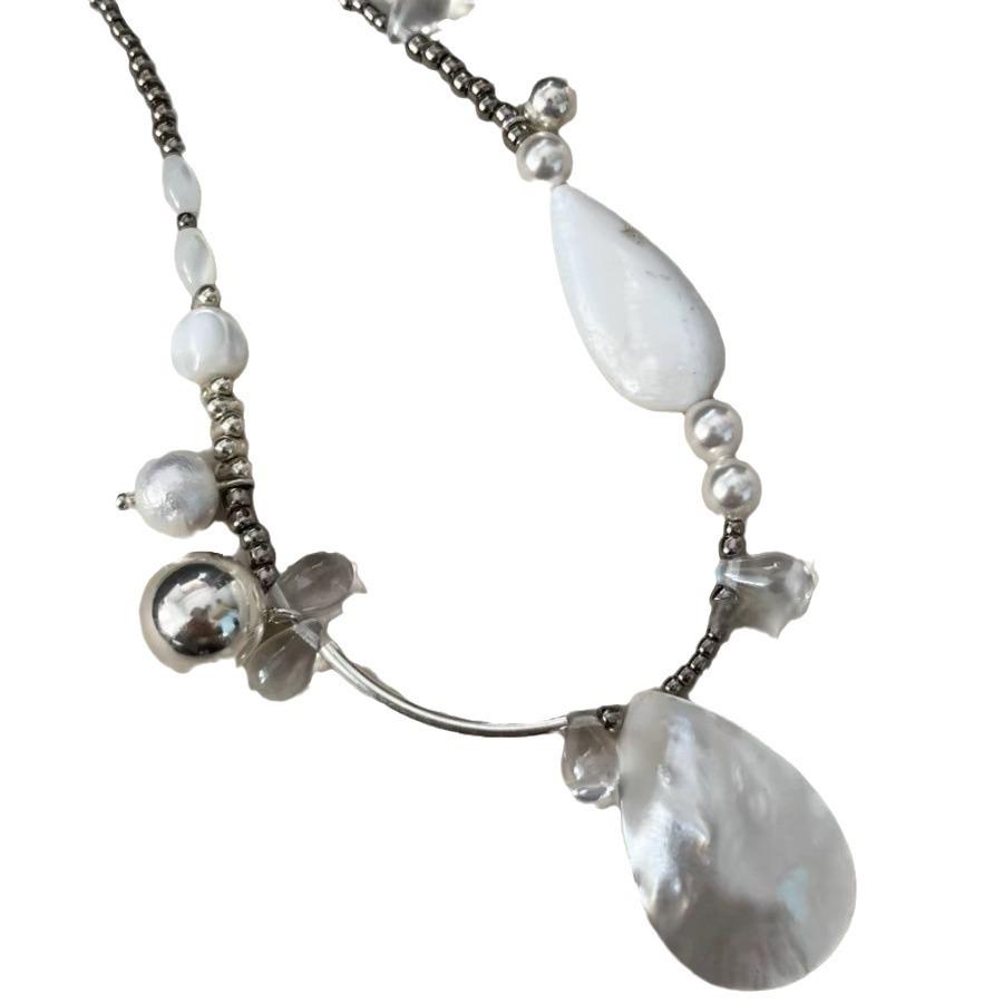 White Beauty Letní dámský ručně vyráběný korálkový náhrdelník - Limitovaná edice Originální design Klíční kostní řetízek