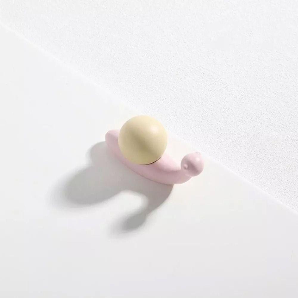 

Новая ручка для двери с одним отверстием в форме улитки, мебельные аксессуары, ручки для ящиков, мультяшная милая ручка для шкафа хаки