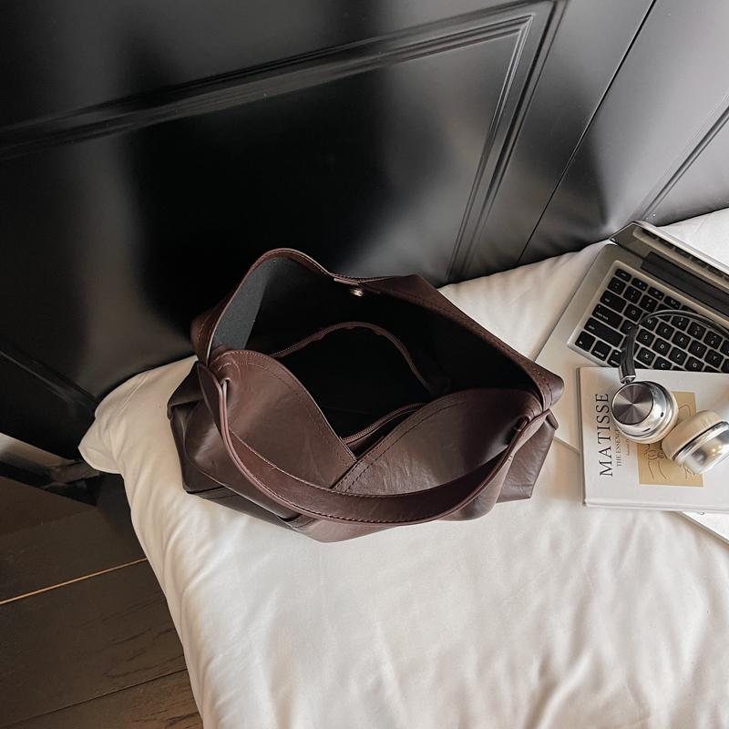 Large Capacity Retro Bag Women's Shoulder Bag Commuter Tote Bag