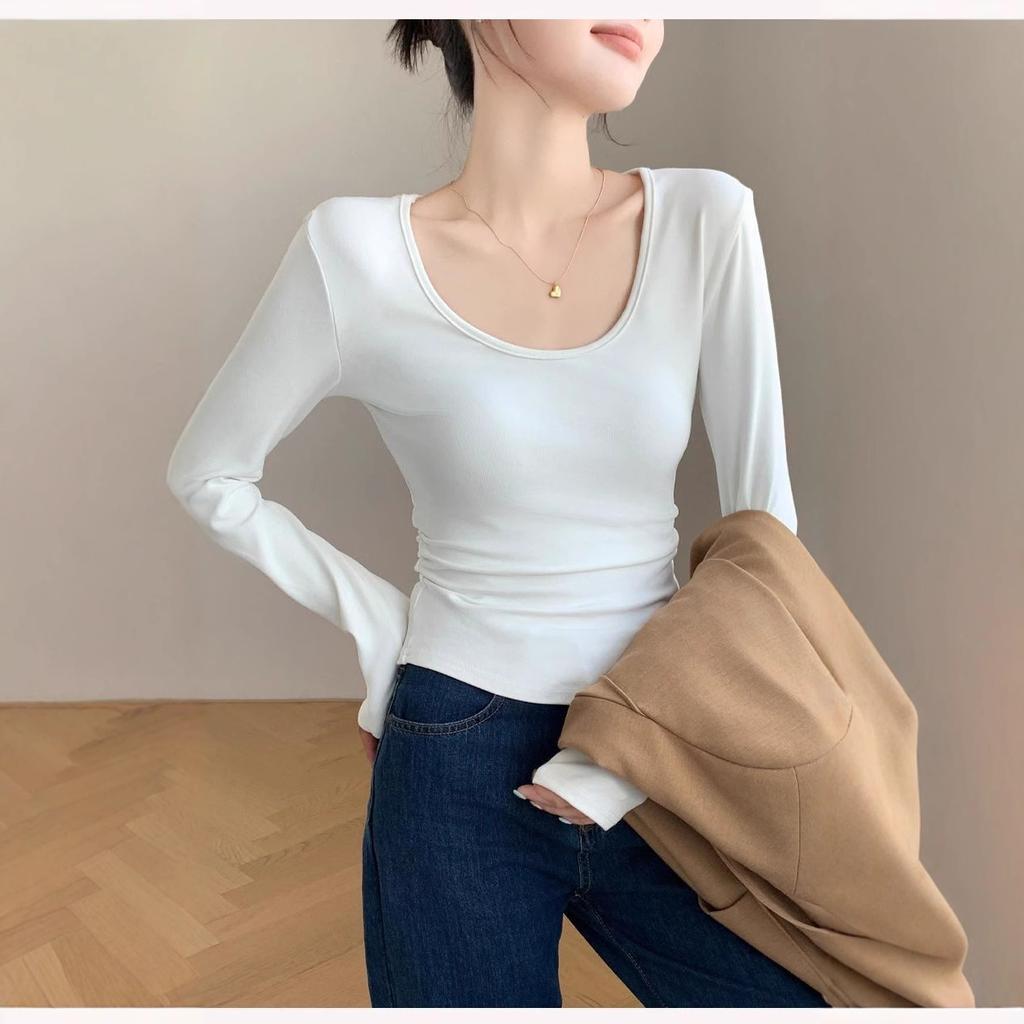 Velvet U-neck Base Shirt for Women In Autumn and Winter Fur Coated Inner T-shirt for Front Shoulder Long Sleeve Waist-covering Flesh-wrinkled Top