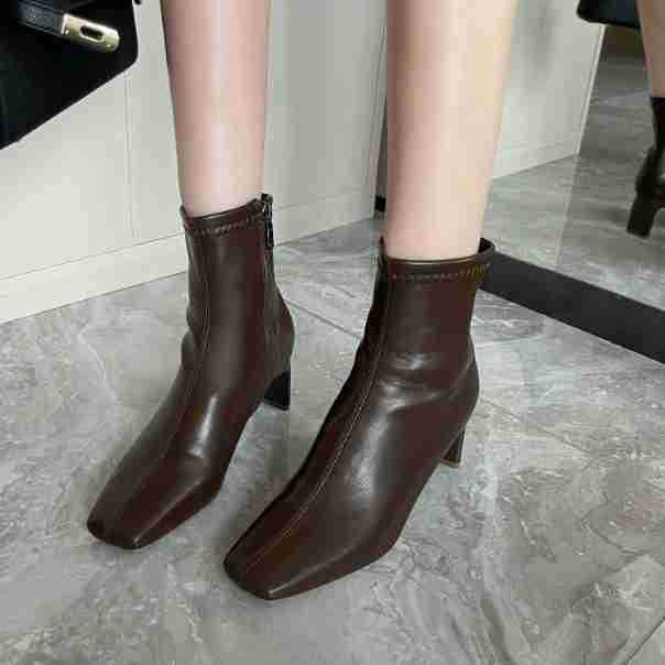 2025 nya dam vår och höst enkelstövlar nya fyrkantiga tå franska retro tjock klack korta stövlar dam högklackade tunna stövlar ankelstövlar