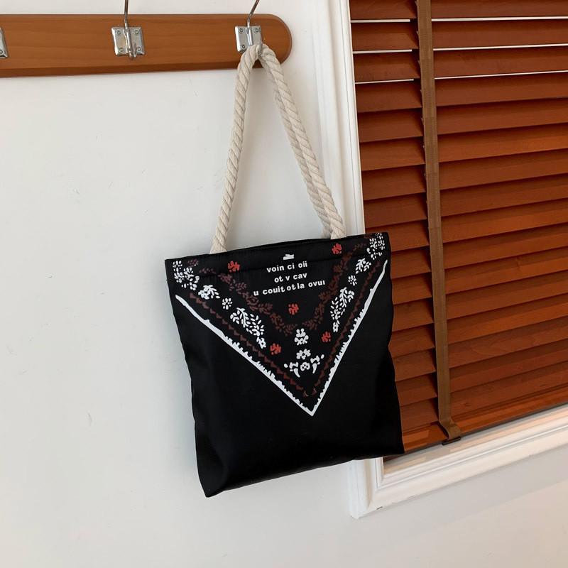 

Trendy Medium Size Tote Bag For Women With Unique Street Style Perfect For Students And Everyday Carry чёрный