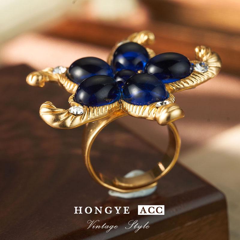 

Винтажное европейское и американское кольцо с цветочным узором: Регулируемый, Невыцветающий Неправильный Дизайн, Универсальные Ретро Украшения One Size