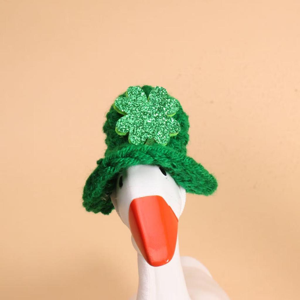 Valentine's Pearl Desktop Goose Set with Mini Knitted Hat & Adjustable Wings Clothing