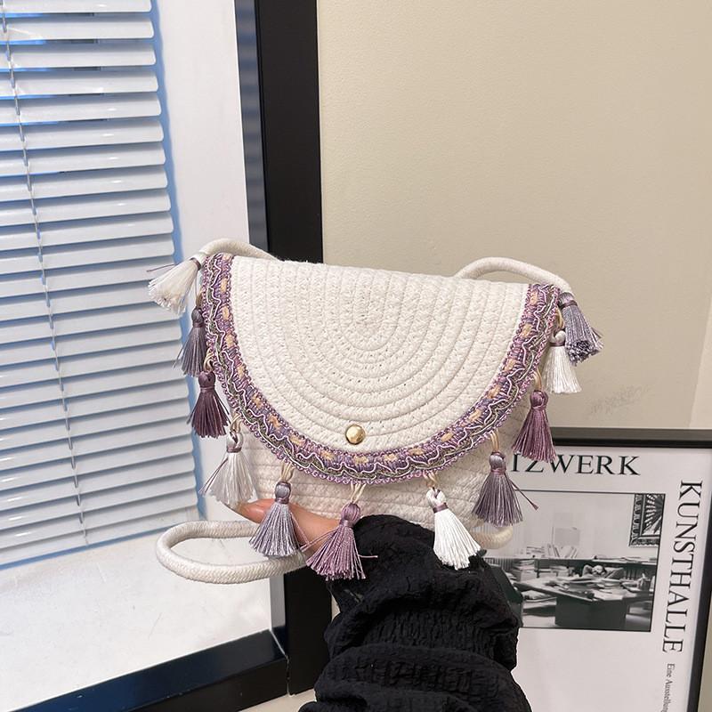 Boho Chic Woven Tassel Mini Shoulder Bag For Urban Fashion