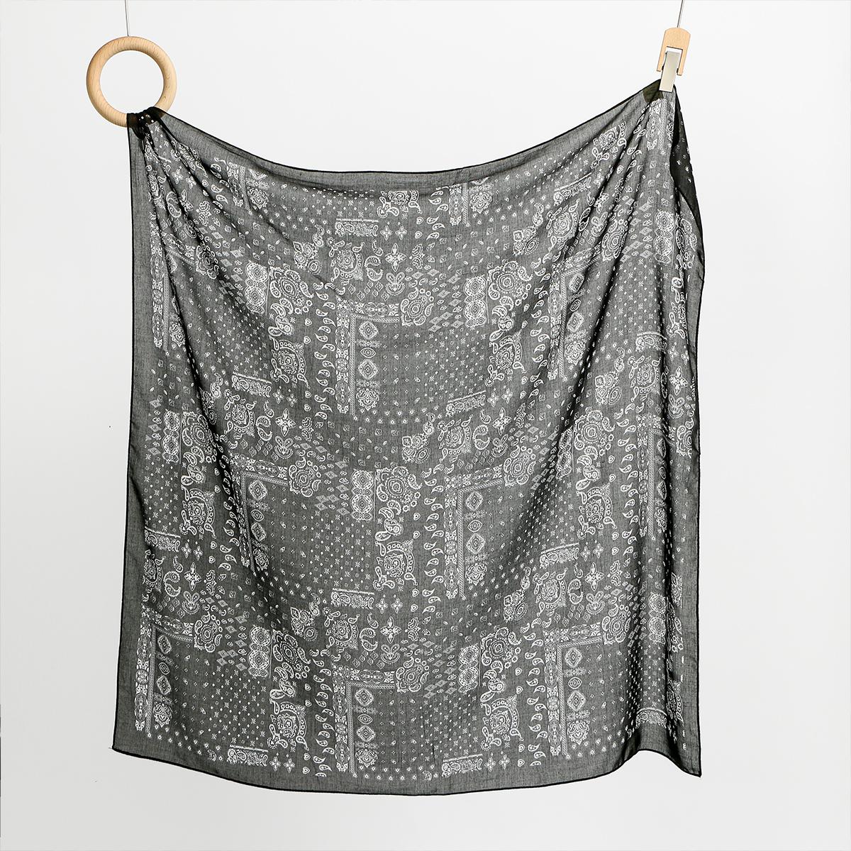 

Paisley Silk Square Scarf Hijab Female Design Print Lady Shawl Wraps Foulard Headbands Bufanda Large Bandana Luxury 104*104cm