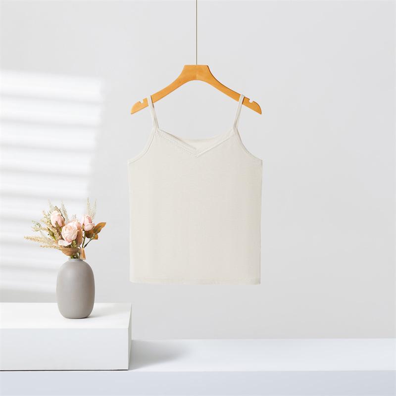 

Новая весенняя женская кружевная майка-безрукавка - облегающий крой, однотонный цвет с красивым дизайном спинки One Size бежевый