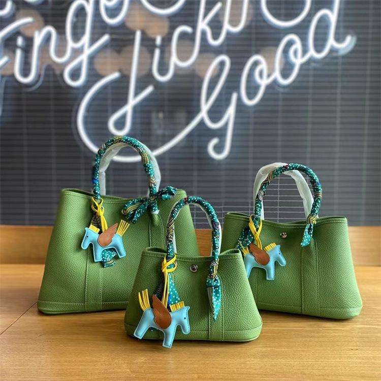 New Bag European and American Popular Women's Bag Garden Bag Canvas Shoulder Strap Portable Shoulder Messenger Bag Cowhide Bag