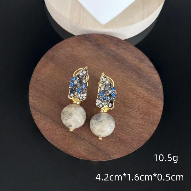 

Diamond Earrings Women S 2024 Temperament Internet Celebrity Design Sense Premium Stud Earrings