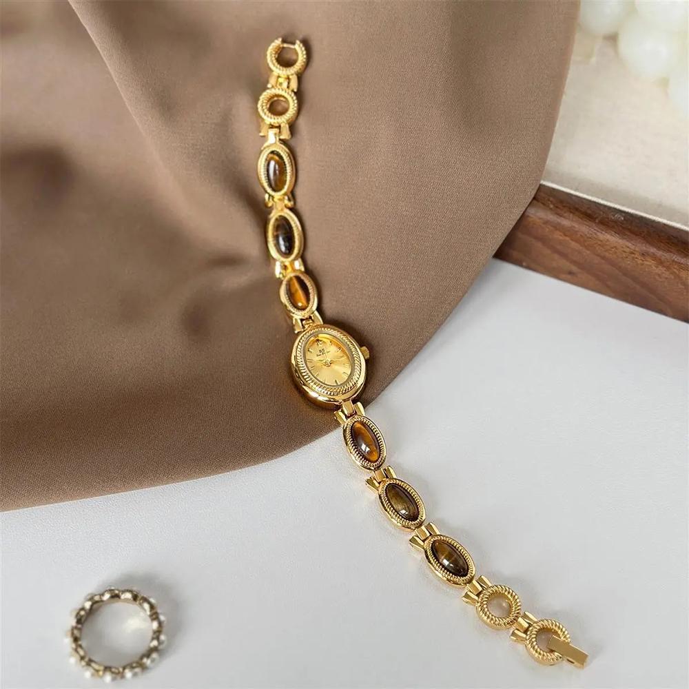 BS Bee Sister Quartz Vintage Woman Watch Oval Dial Light Luxury Ladies Wristwatches Fashion Casual Simple Women Watches