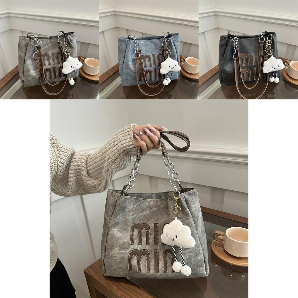 Tote Large Versatile Bag Featuring Unique Polyester Material And Modern Urban Aesthetic Women For