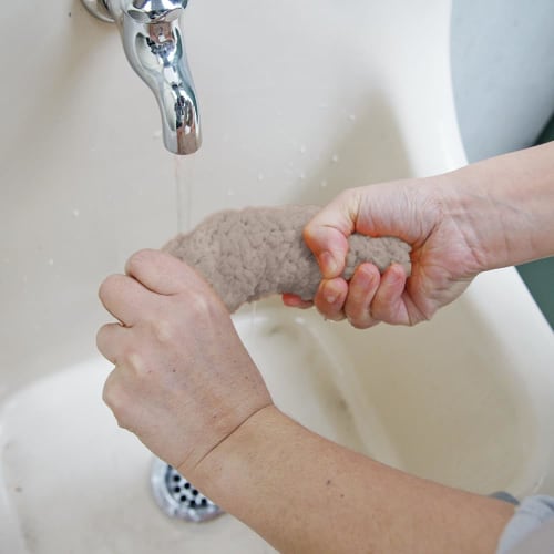 Azuma Industries TK Screen Cleaner for Window Screens, Cleans Screens with Just Water, No Detergent Required, Fluffy Microfiber, Also Cleans Air Condi