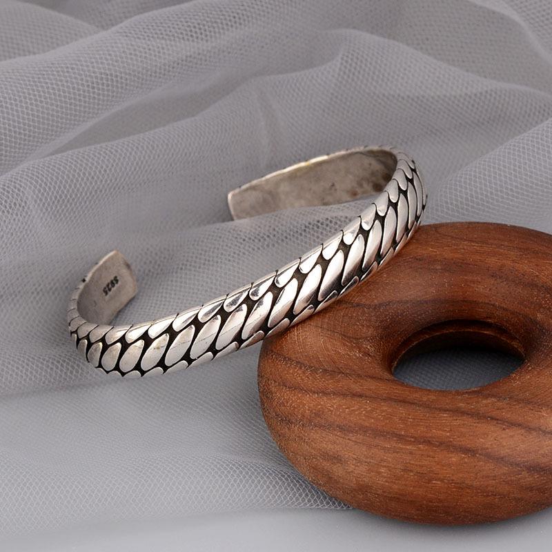 Retro Hip Hop Tire Tread Bangle: Women's Trendy Thai Silver Open Bracelet