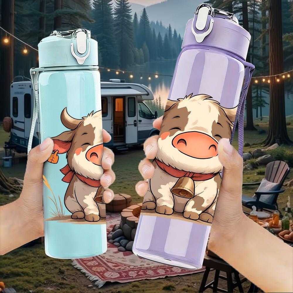 1PC Cartoon Baby Cow 750ml Color Plastic Sports Water Bottle Leakproof Flip Straw Lid Suitable for Sports Office Home Use