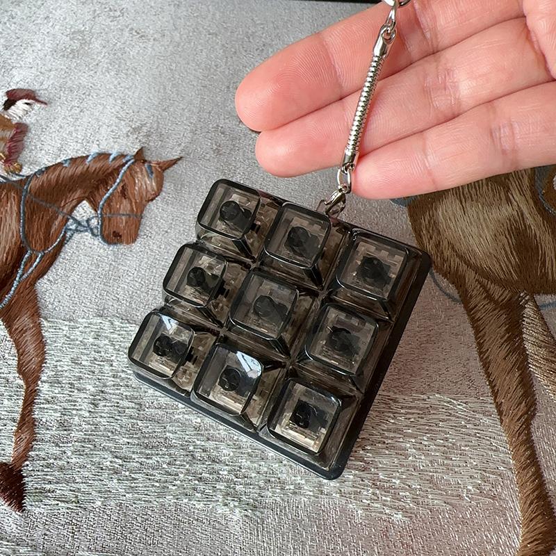9 Keys Keyboard Keycaps Keychain Fidget Toy Anti-Anxiety Point Keycaps Party Stress Relief DIY Keycaps Toy Keyboard Caps