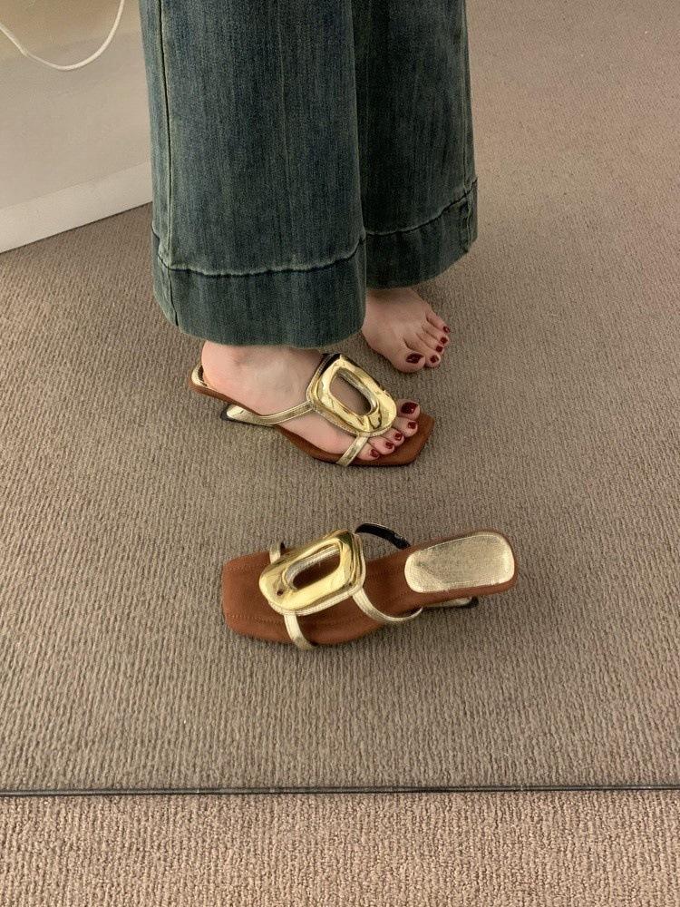 Niche Design Sense Metal Buckle Wedge Slippers Women's Summer Wear 2025 New Open-toed Beautiful High Heels Sandals