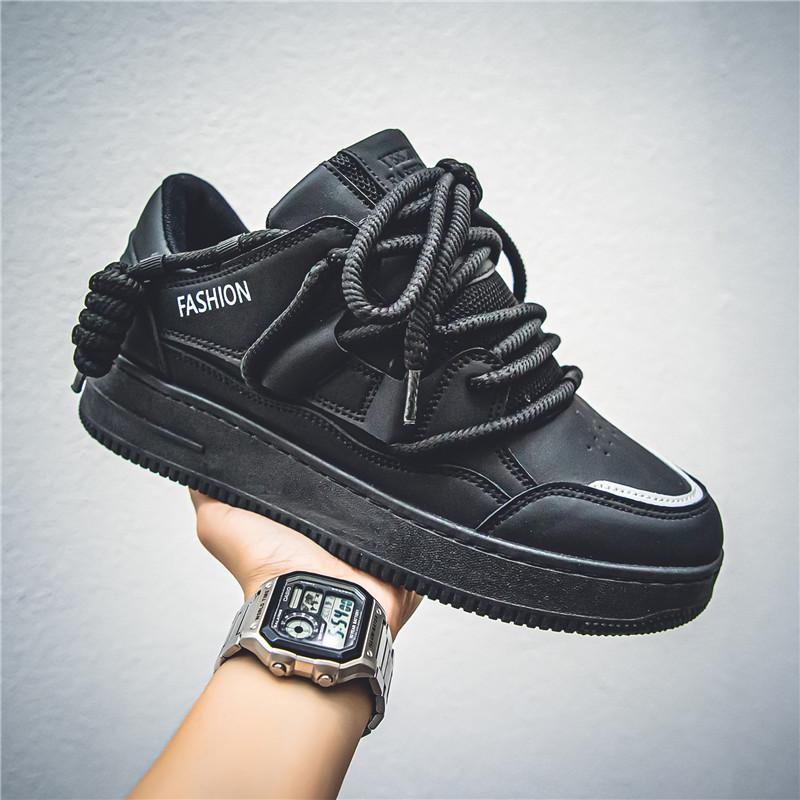 New Men's Classic Four Seasons Fashion Low Top Skateboarding Shoes Comfortable Soft Sole Sneakers
