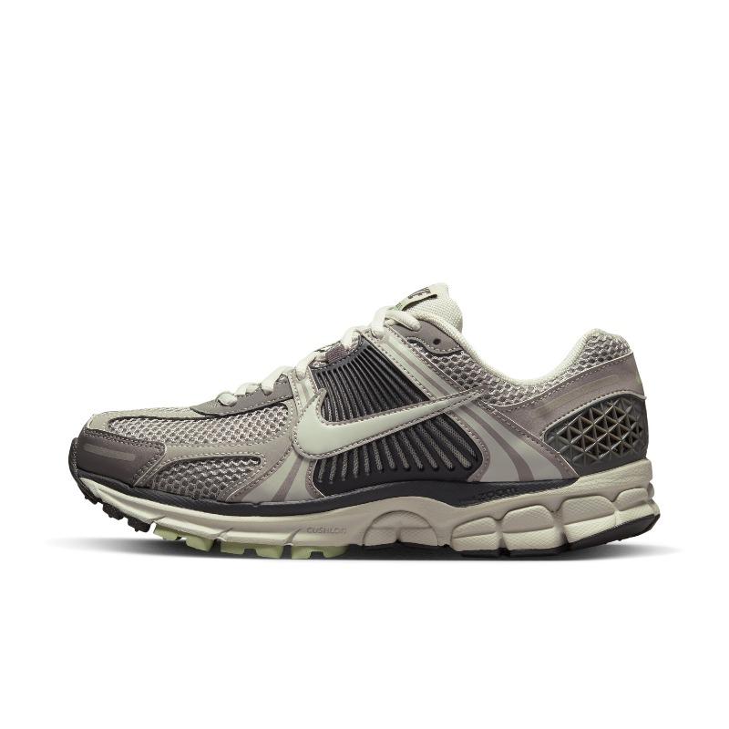 Nike Vomero 5 Women s Lightweight Breathable Running Shoes - Spring Retro Style 35.5