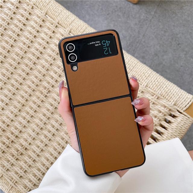 Ins Korean Cute Bear Pearl Bracelet Leather Case For Samsung Galaxy Z Flip4 Case 5g For Galaxy Z Flip 3 4 Cover Z Flip3 Capa