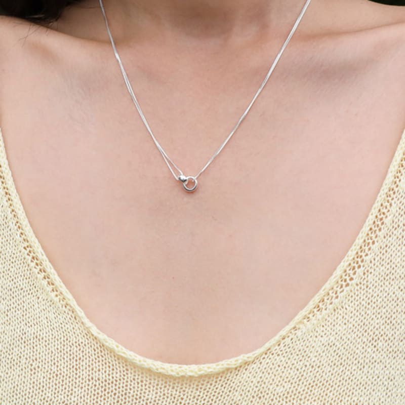 SULTANA Tide line necklace