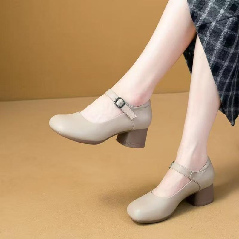 Soft dough thick heel single shoes women's spring and autumn new one-word buckle with round head dancing small leather shoes women