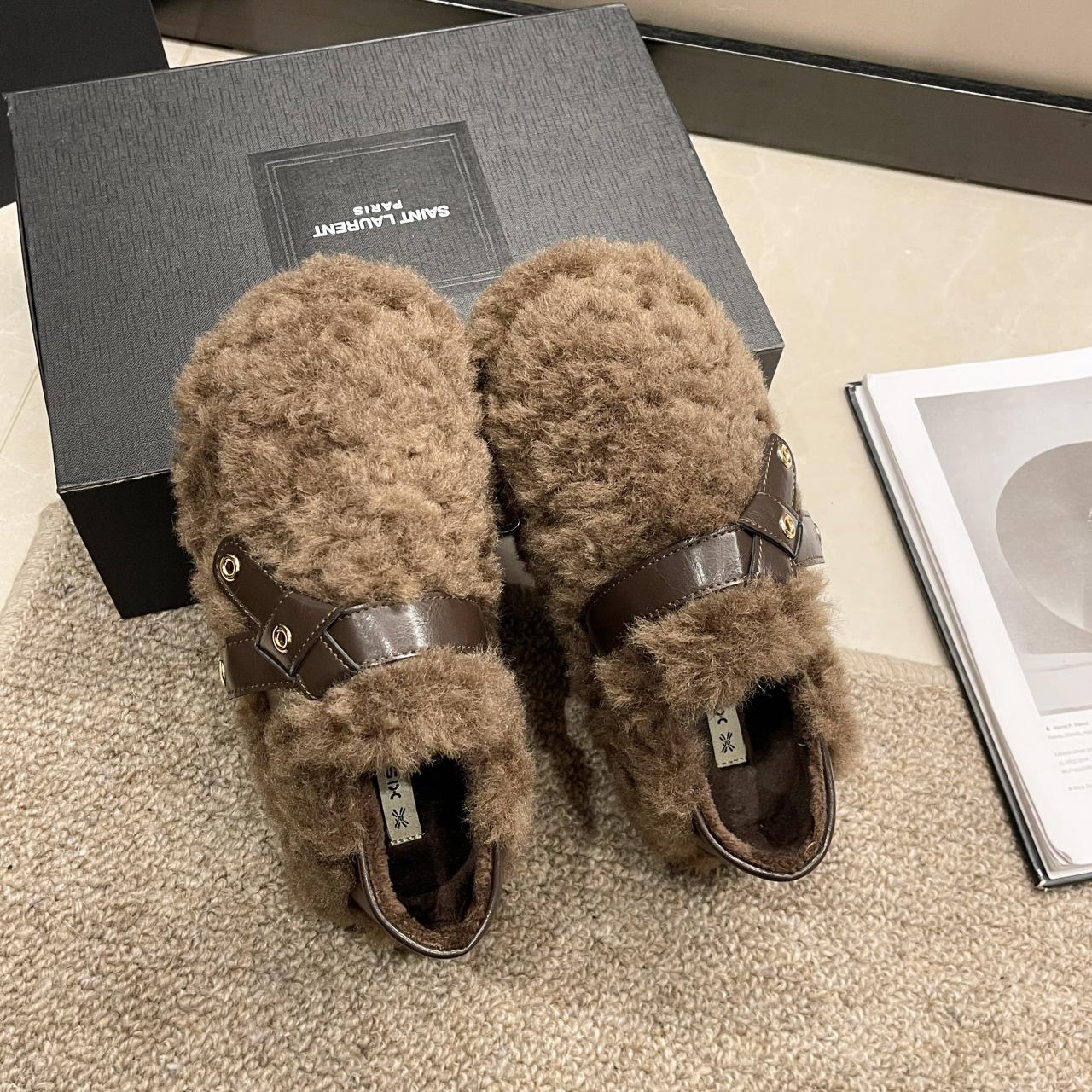 

Winter new fashion fluffy suede beanie shoes for women s outer wear 2025 autumn thick-soled solid color foot-warming cotton shoes 2025 40