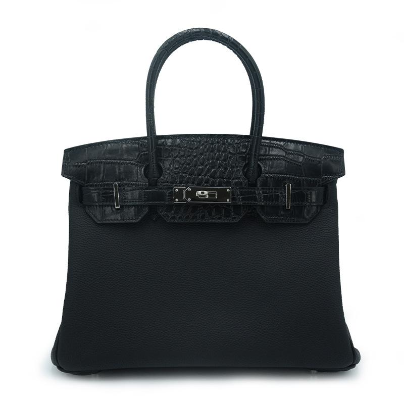 Crocodile Leather Leather Horn Baguette Mail Carrier Bag Handmade Wax Line Bag Popular Versatile Bag