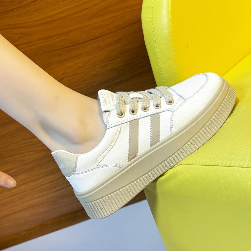 2025 New Thick-soled Muffin Little White Shoes Women's Autumn Explosion Casual Breathable Sports Shoes Student Versatile Board Shoes