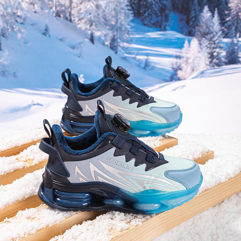 

Boys Winter 2025 Non-Slip Breathable Running Shoes - Warm, Odor-Proof Cotton for Kids 32