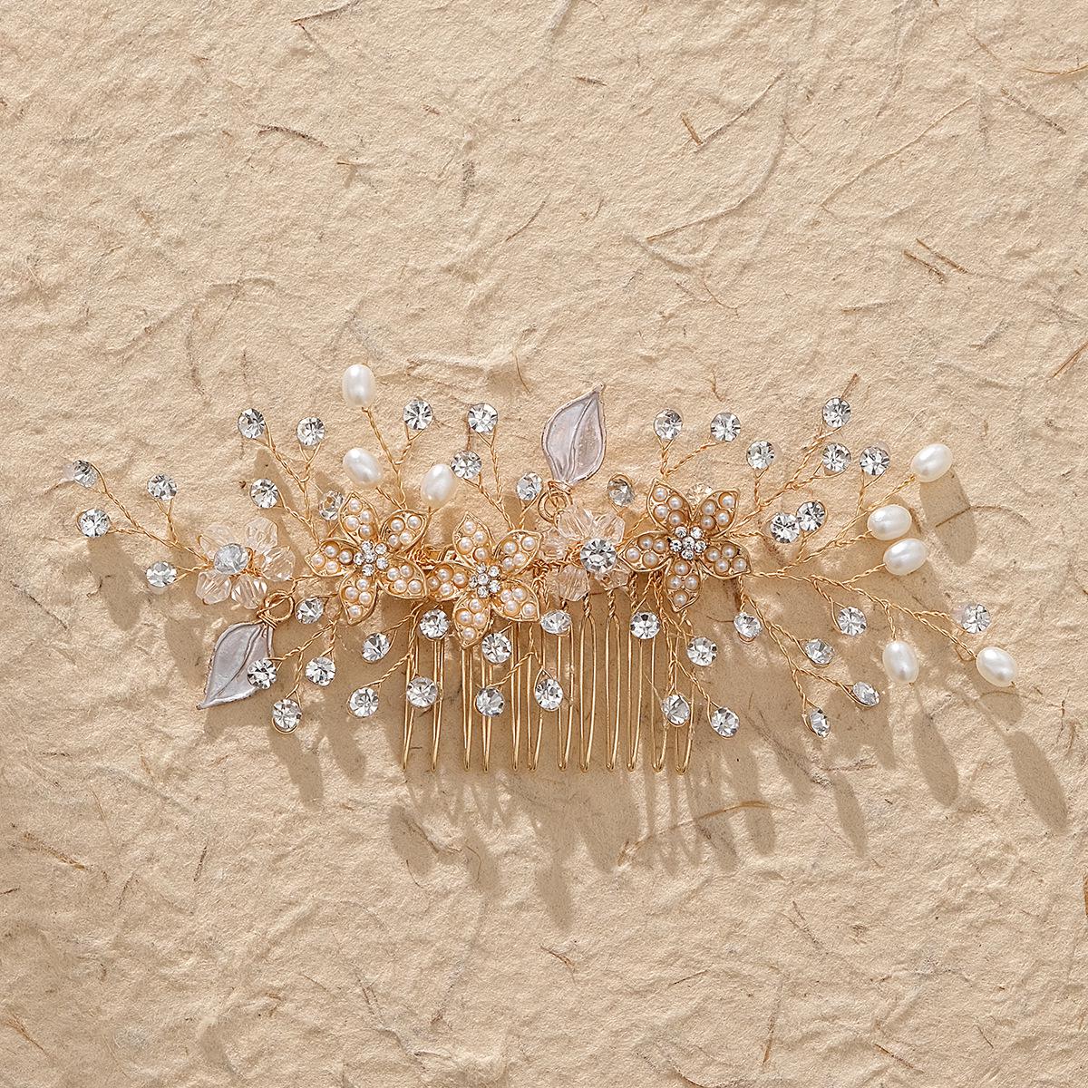 

Bridal Pearl Hair Comb: Elegant Wedding & Evening Accessory